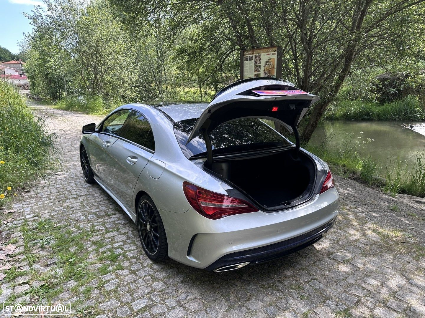 Mercedes-Benz CLA 200 d AMG Line - 30