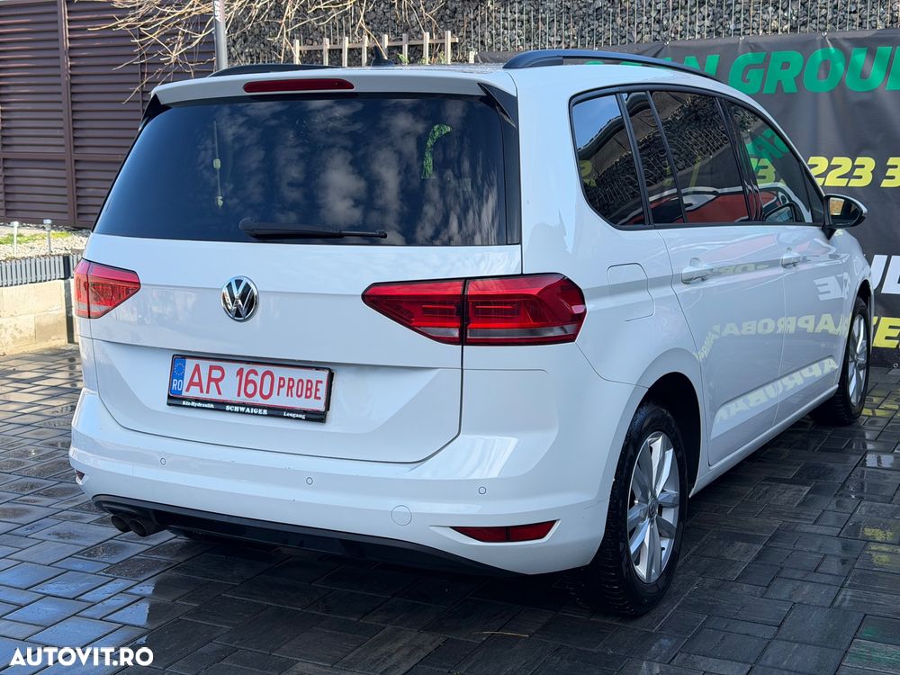 Volkswagen Touran - 3