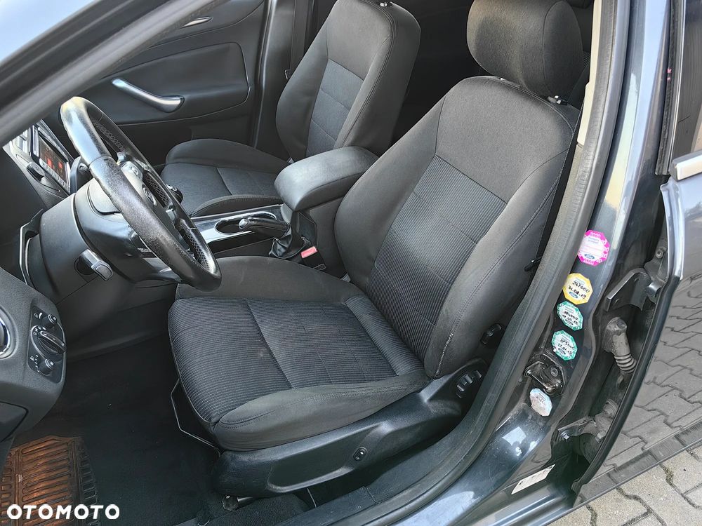 Ford Mondeo 2.0 TDCi Titanium - 17