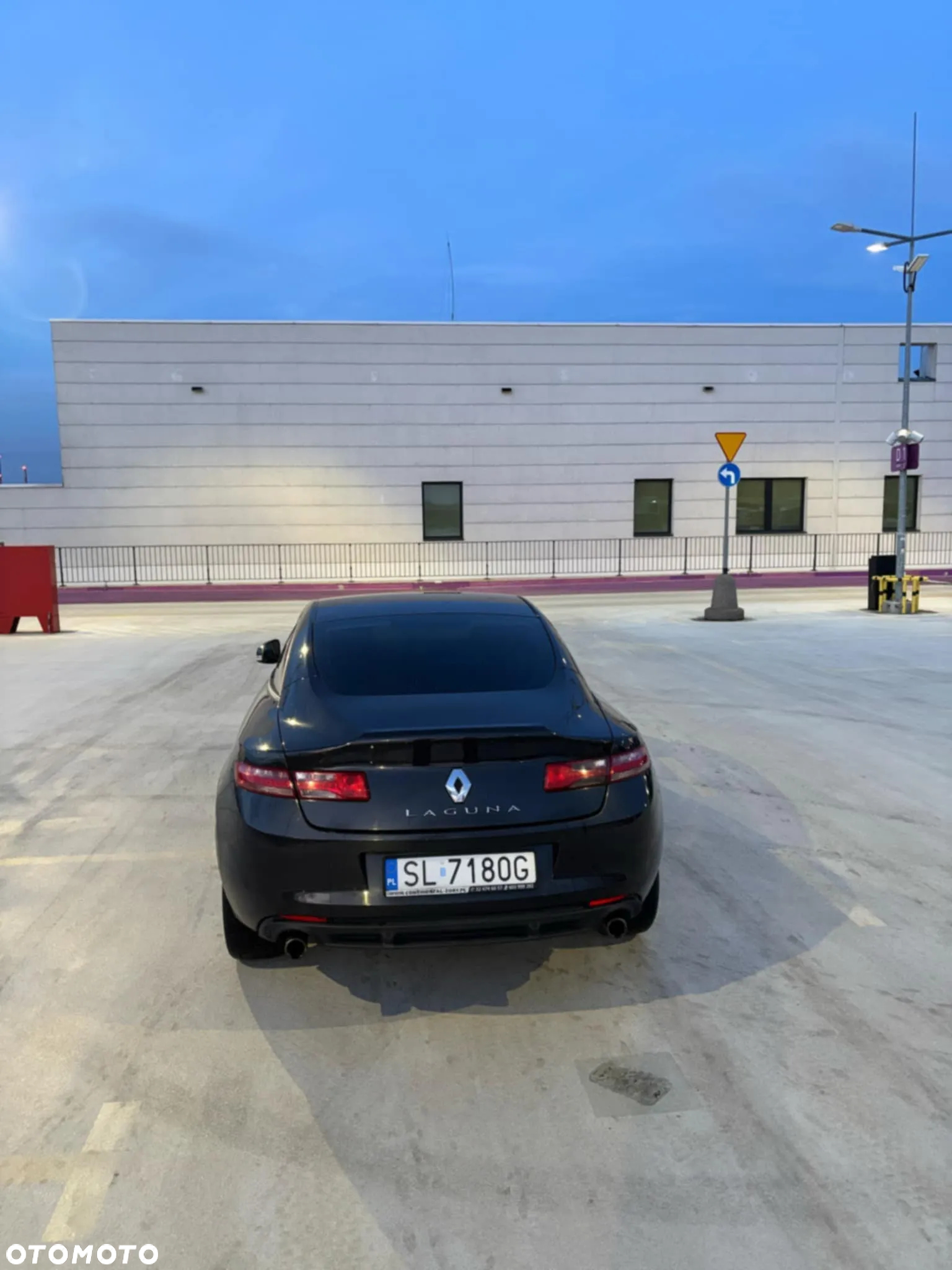 Renault Laguna 2.0 dCi GT - 2