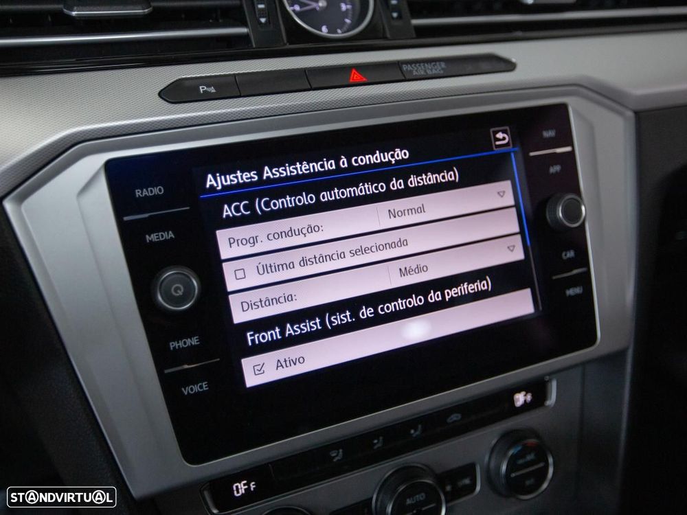 VW Passat Variant 2.0 TDi Business Package DSG - 22