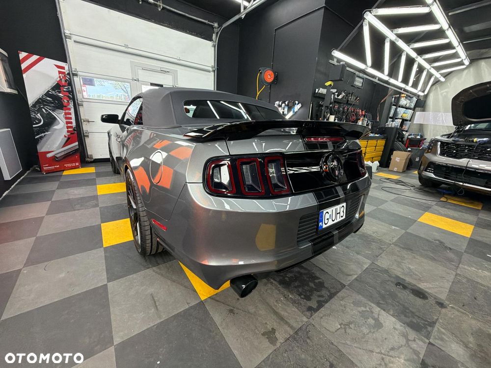 Ford Mustang 3.7 V6 Premium - 18