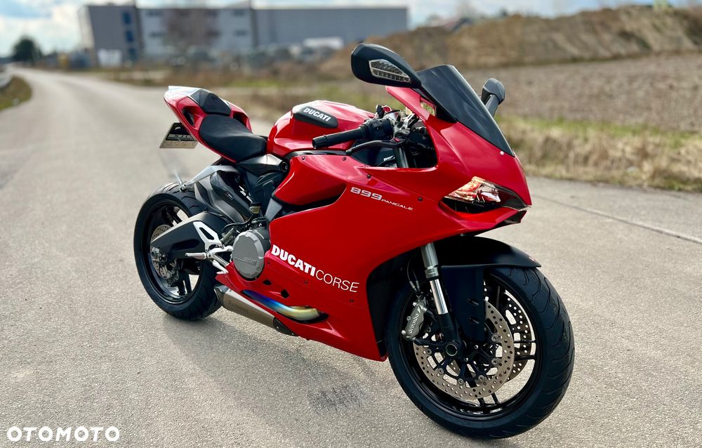 Ducati Panigale 899 - 2