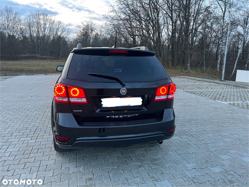 Fiat Freemont 2.0 Multijet Black Code AWD - 10