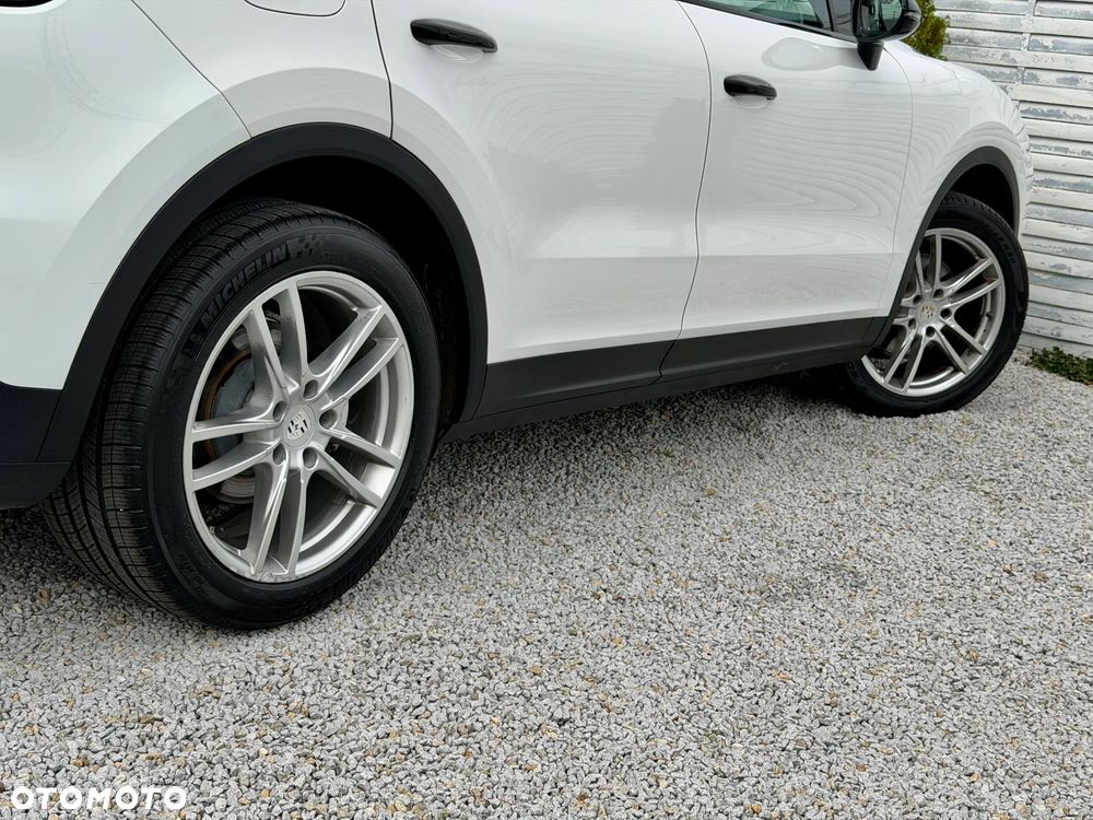 Porsche Cayenne Tiptronic S - 32