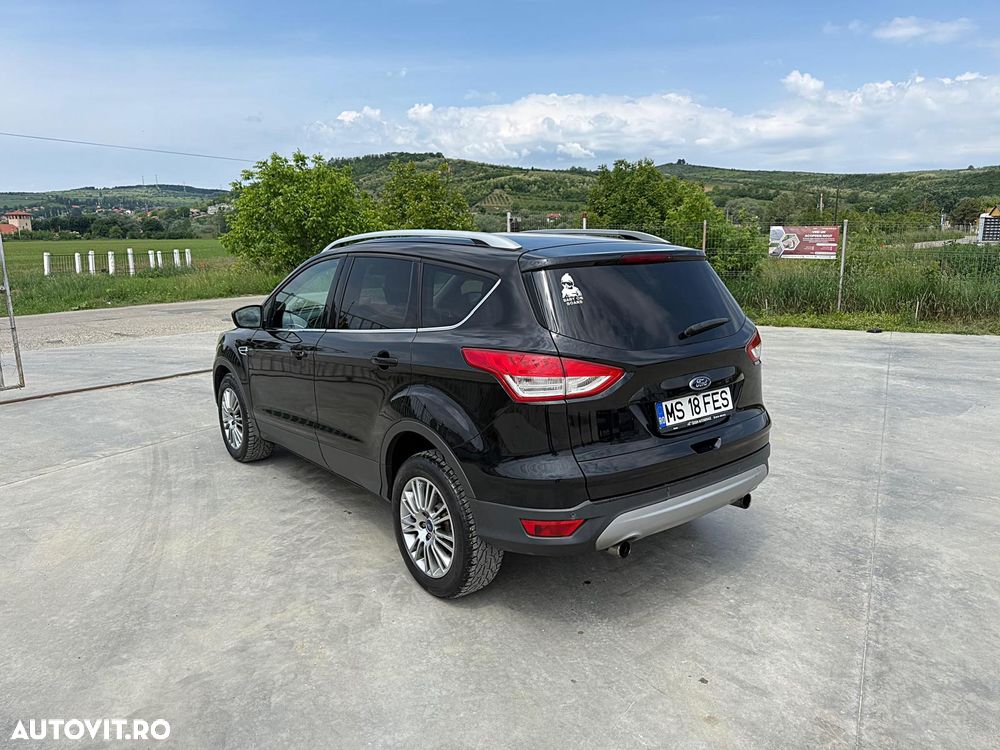 Ford Kuga 2.0 TDCi Powershift 4WD Titanium - 8