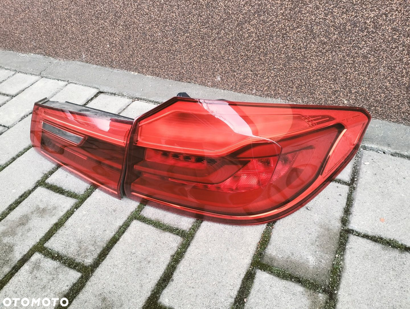 LAMPA LAMPY TYLNA TYLNE PRAWA BMW 5 G30 - 2