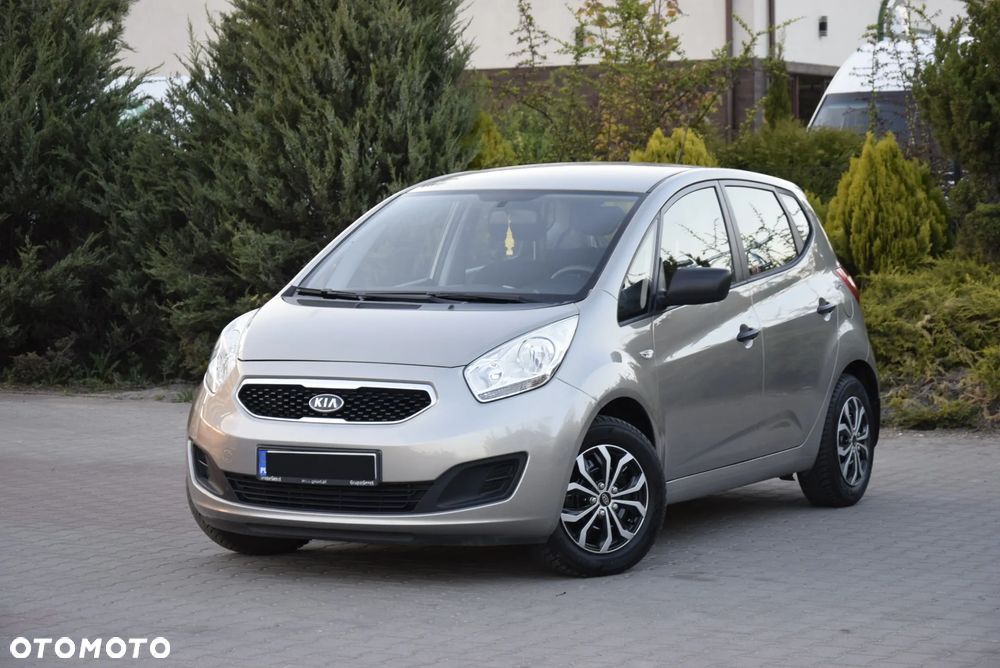 Kia Venga - 27
