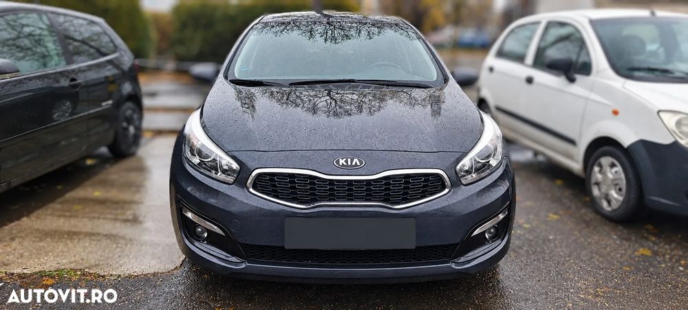 Kia Ceed - 1