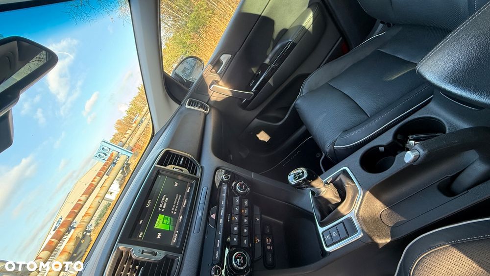 Kia Sportage 2.0 CRDI Business Line 4WD - 19