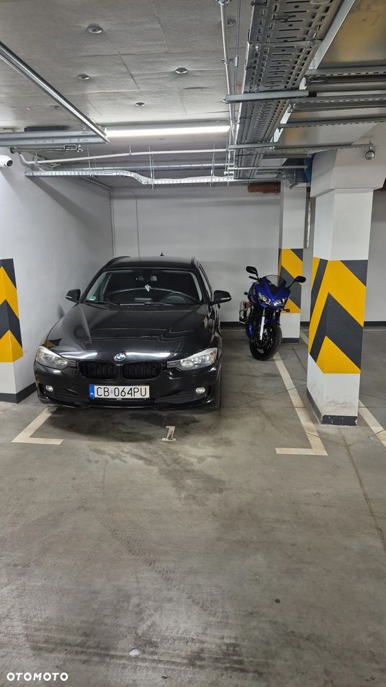 BMW Seria 3 318d - 13