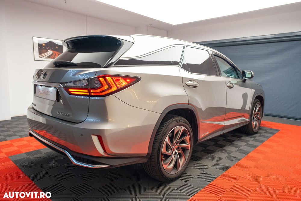 Lexus Seria RX - 11