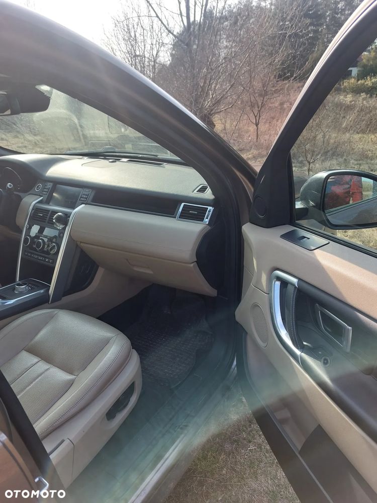 Land Rover Discovery Sport TD4 HSE Luxury - 17