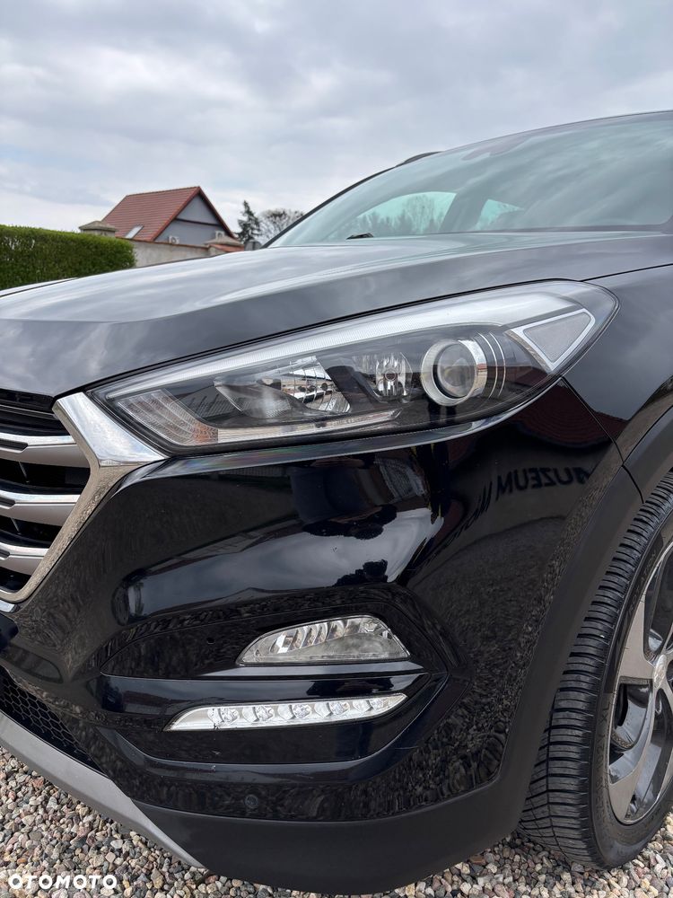 Hyundai Tucson 2.0 CRDI BlueDrive Style 2WD - 29