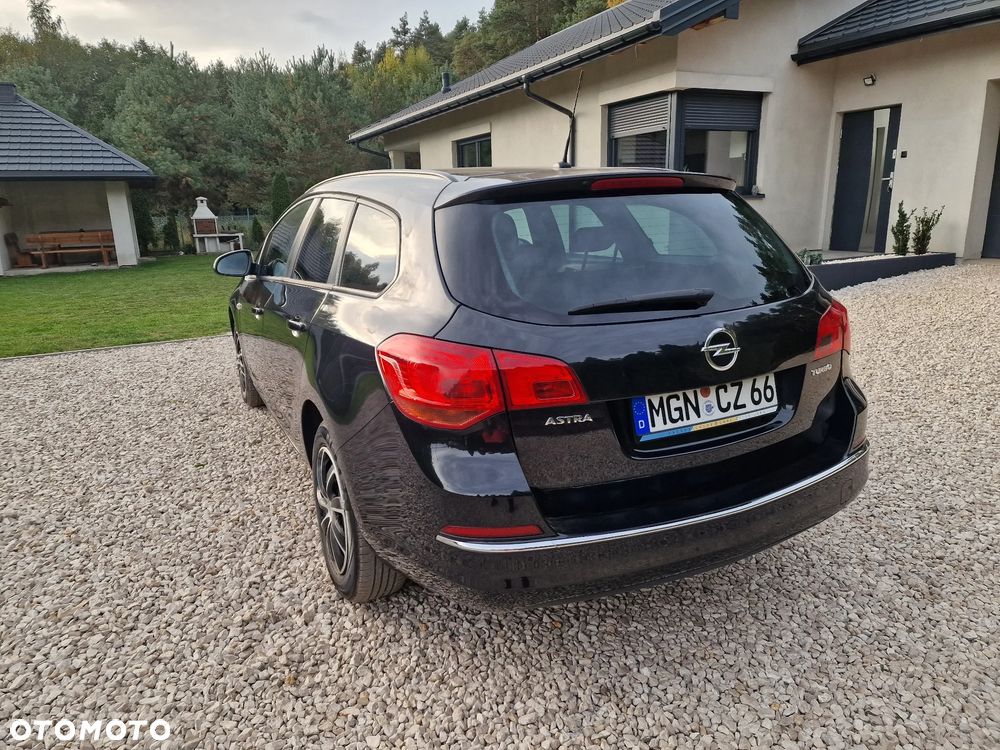 Opel Astra - 9