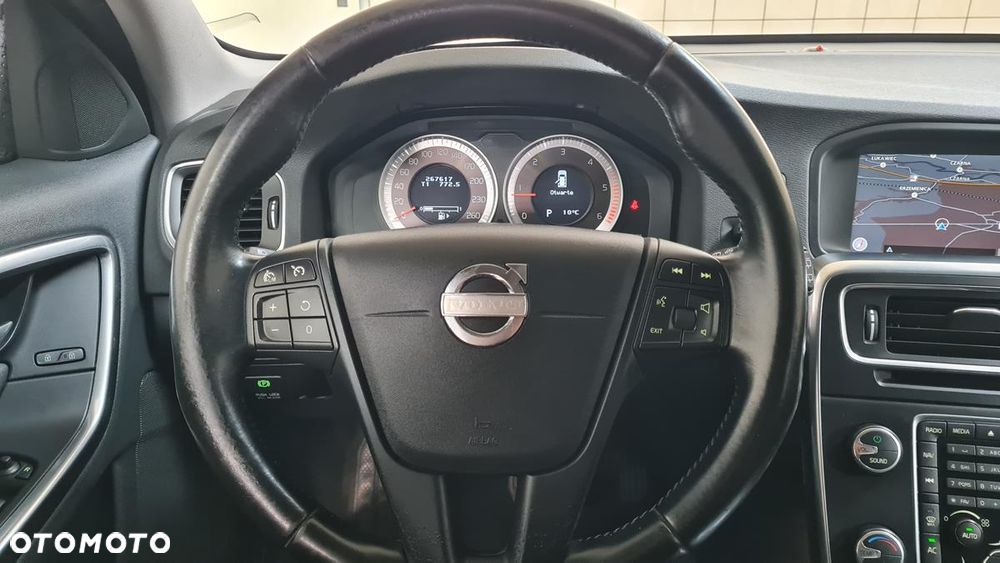 Volvo V60 D5 AWD Geartronic Momentum - 15