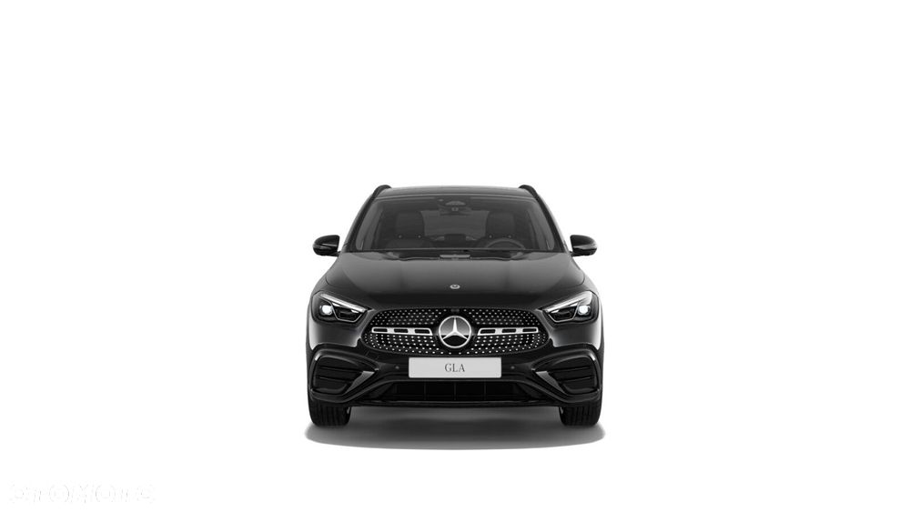 Mercedes-Benz GLA - 3