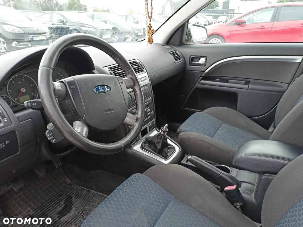 Ford Mondeo - 7