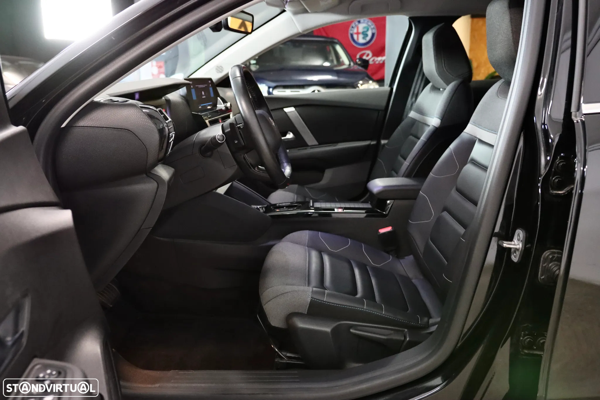Citroën C4 BlueHDi 130 Stop&Start EAT8 SHINE - 10