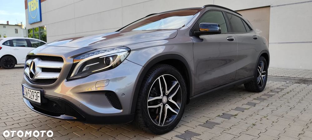 Mercedes-Benz GLA - 1