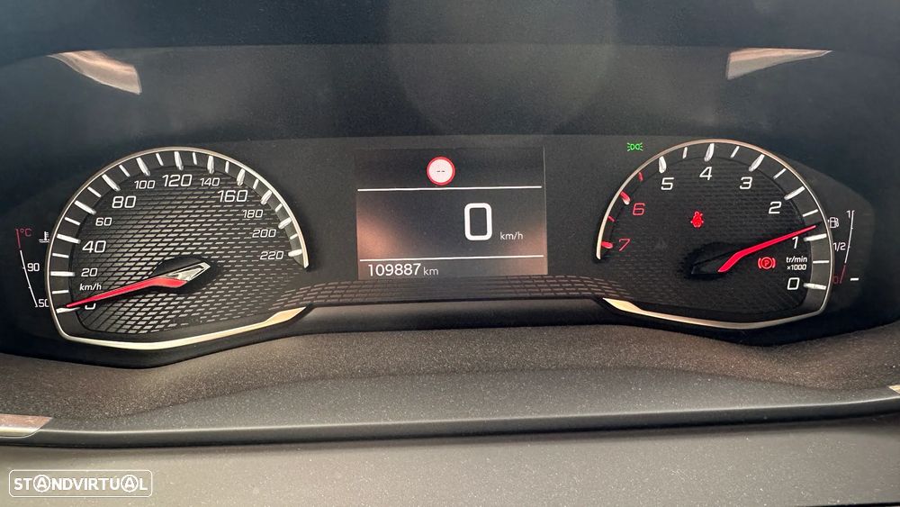 Peugeot 2008 1.2 PureTech Active Pack - 14