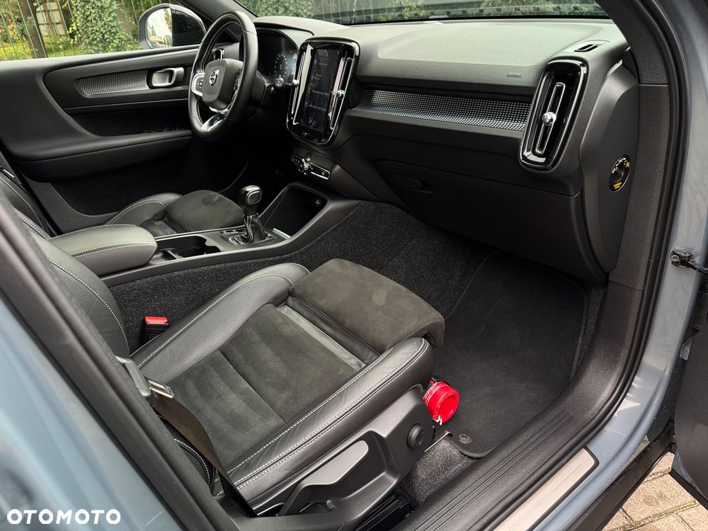 Volvo XC 40 D3 R-Design - 22
