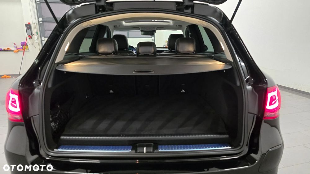 Mercedes-Benz GLC 300 de 4Matic 9G-TRONIC AMG Line Plus - 10