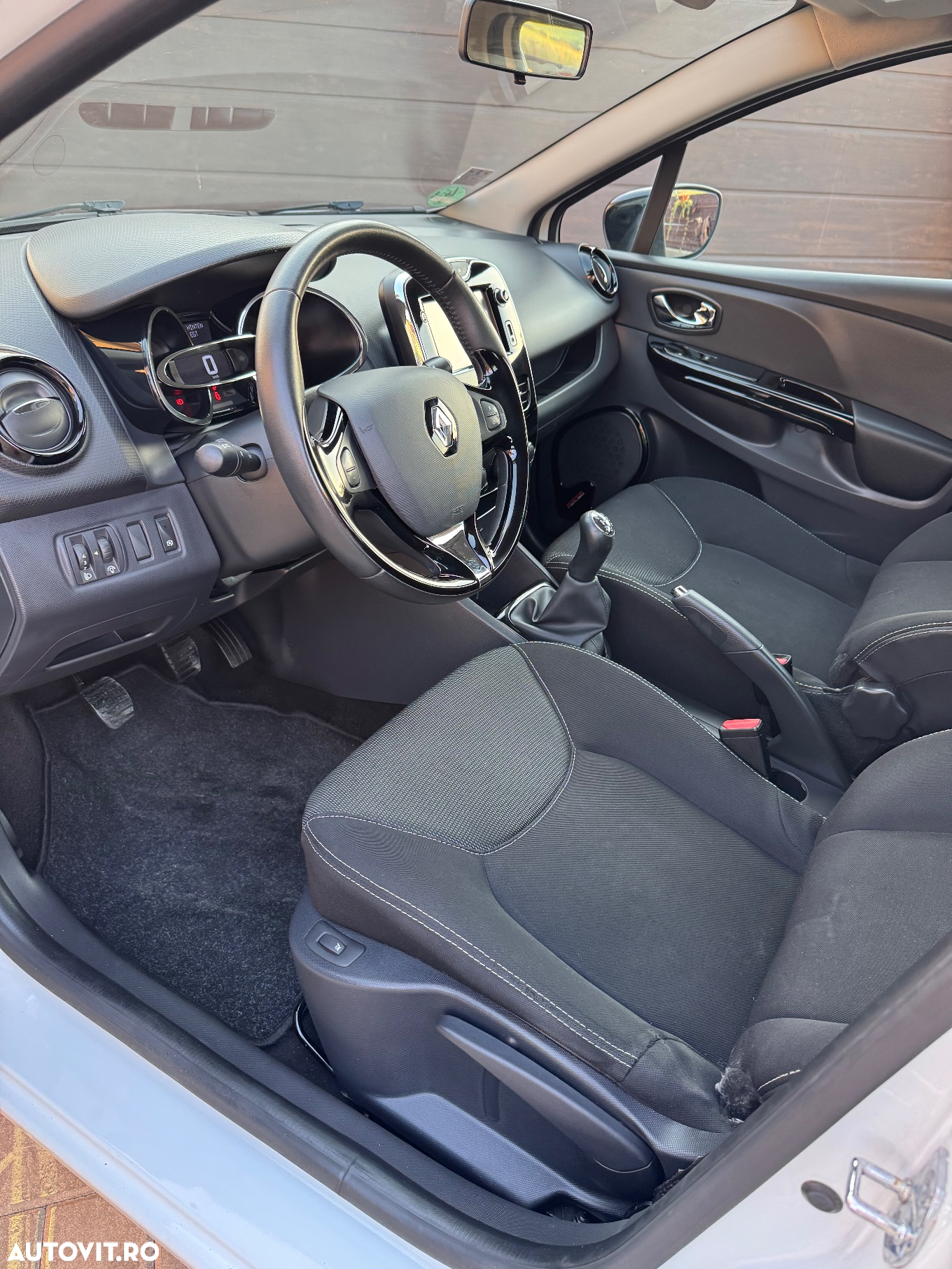 Renault Clio dCi 90 Dynamique - 16