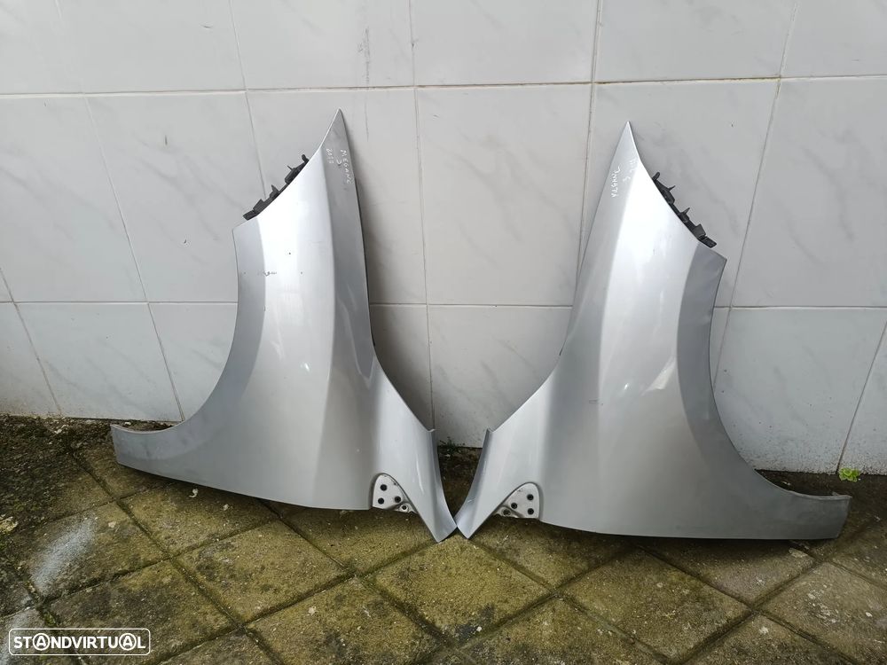 Guarda lamas Renault Megane 3 2011 - 1