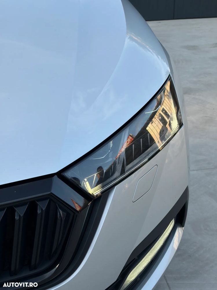 Skoda Octavia 2.0 TDI DSG Style - 37