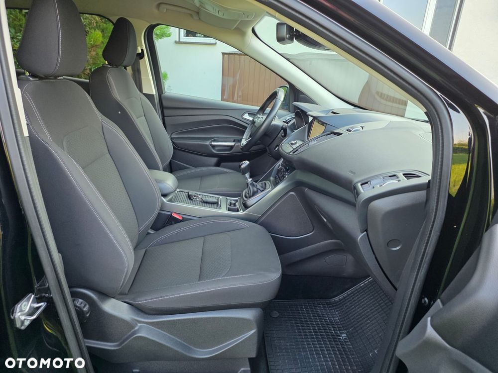 Ford Kuga 1.5 EcoBoost 2x4 Cool & Connect - 14