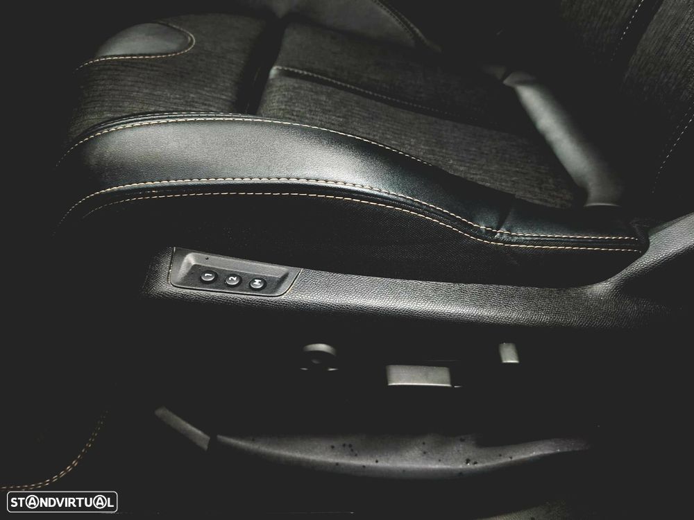 Peugeot 3008 1.2 PureTech GT Line - 27