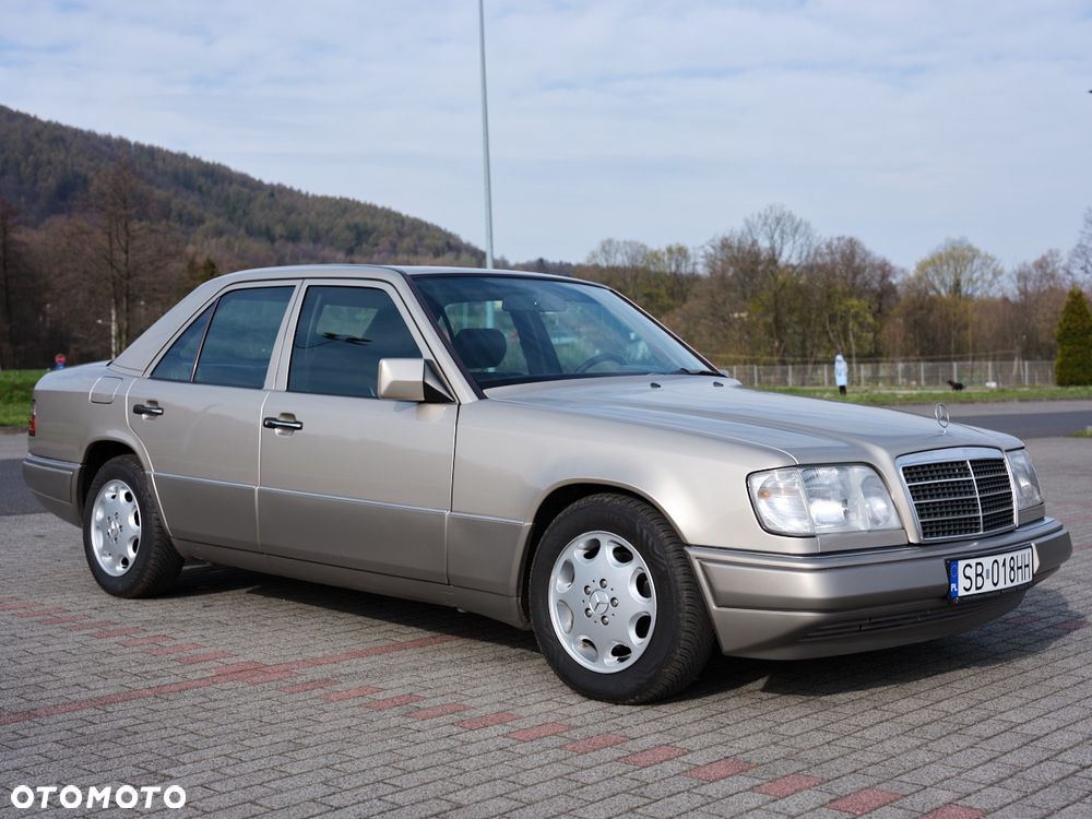 Mercedes-Benz Klasa E - 36