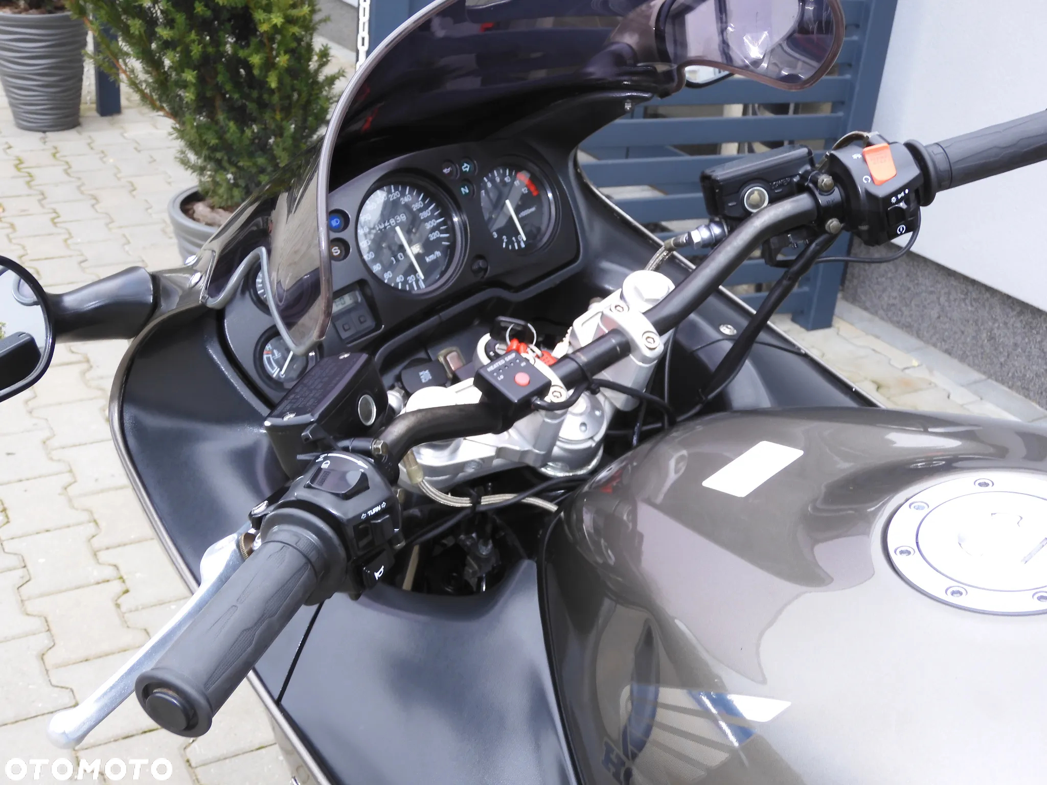 Honda CBR - 27