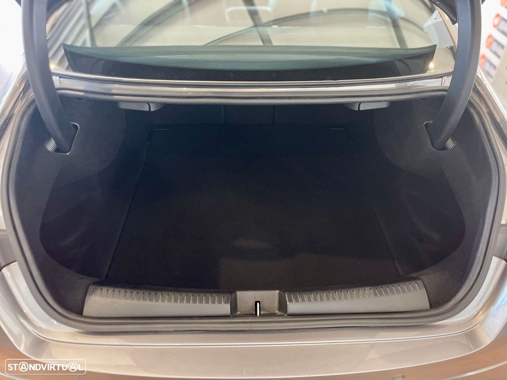 Mercedes-Benz CLA 180 d Style Aut. - 32