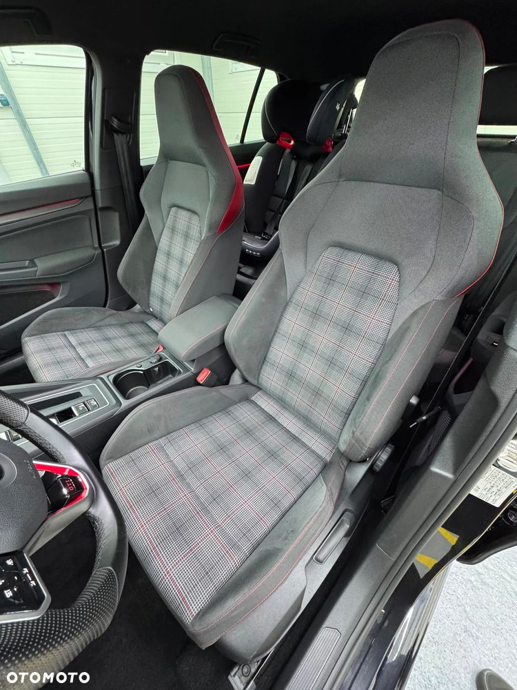 Volkswagen Golf 2.0 TSI GTI DSG - 2