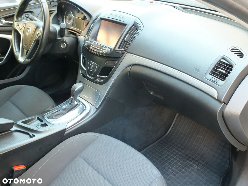 Opel Insignia - 17
