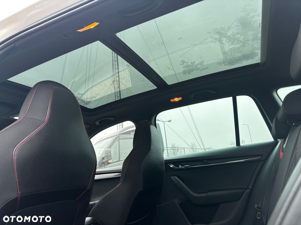 Skoda Octavia 2.0 TDI (Green tec) RS - 28
