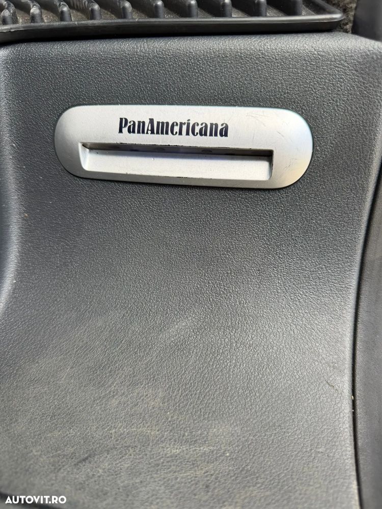 Volkswagen Multivan - 5