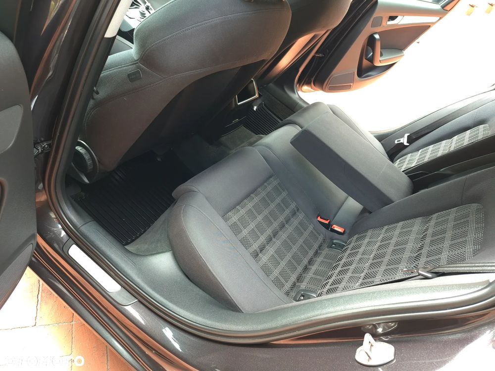 Audi A4 Avant - 16