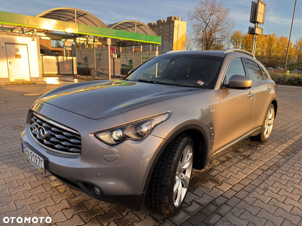 Infiniti FX - 2