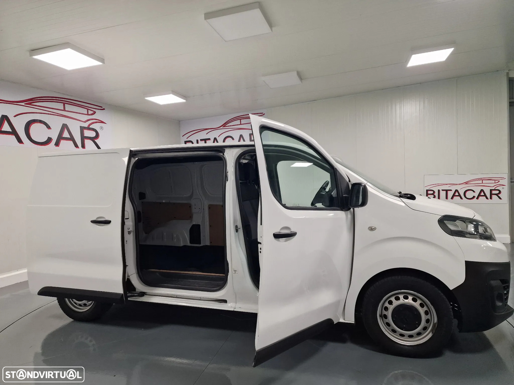 Citroën JUMPY 1.6 BLUEHDI IVA DEDUTIVEL - 11