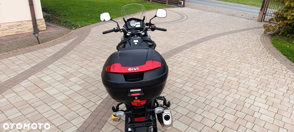 Suzuki V-STROM - 9