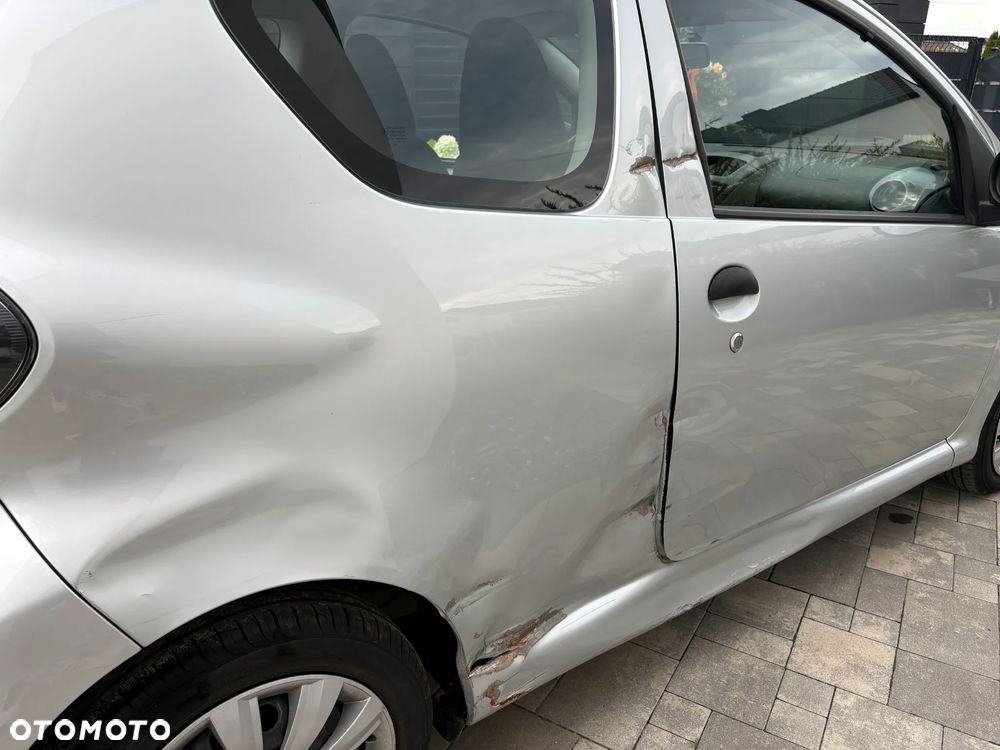 Toyota Aygo Standard - 6