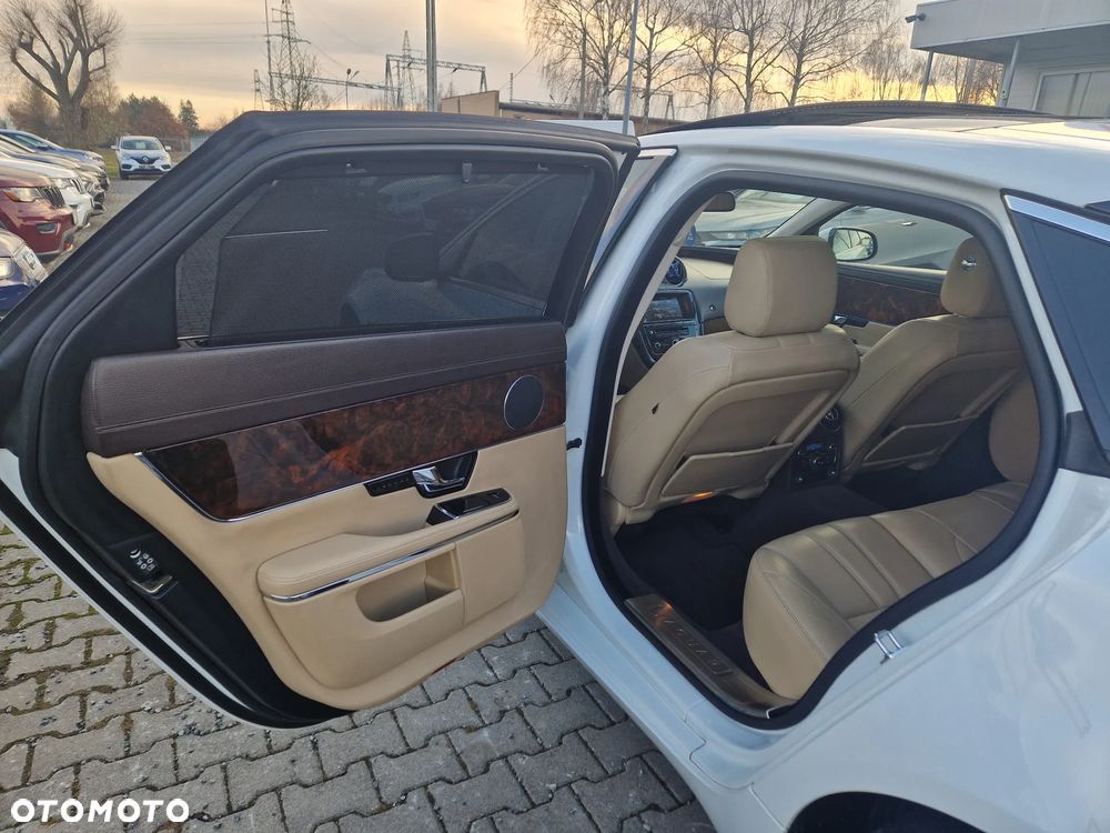 Jaguar XJ 3.0 V6 Kompressor Langversion Premium Luxury - 24