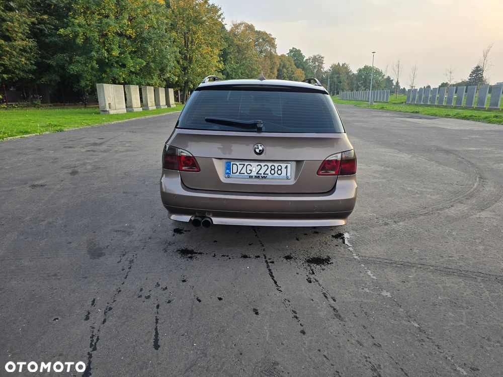 BMW Seria 5 525d - 8