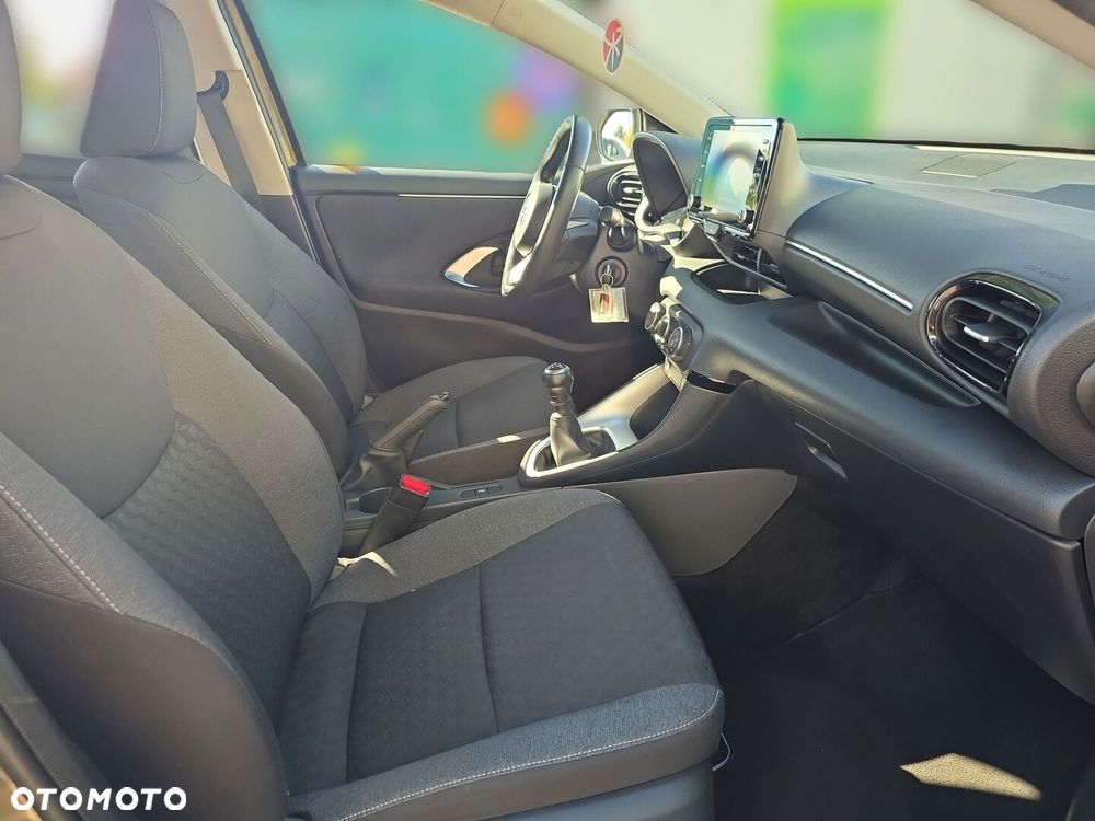Toyota Yaris 1.5 Comfort - 10