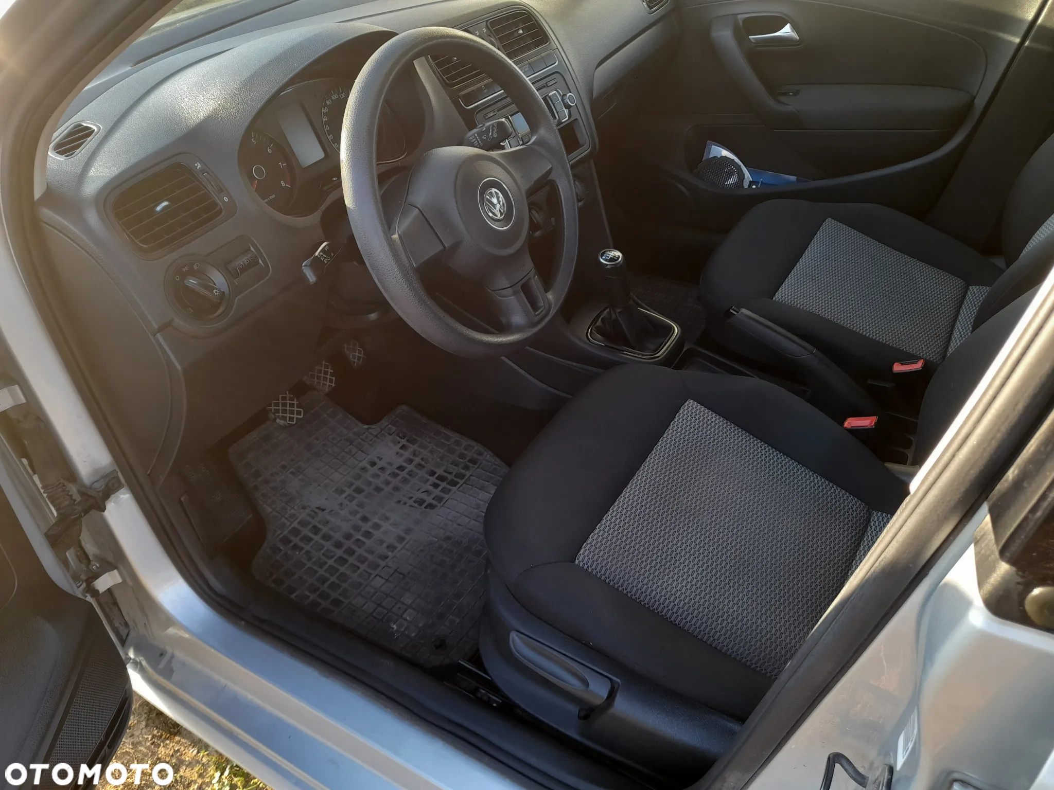Volkswagen Polo 1.2 12V Comfortline - 12