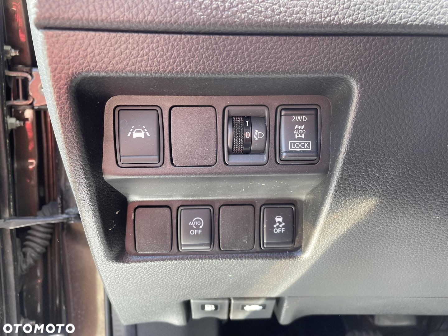 Nissan Qashqai 1.6 DCi 4x4 N-Connecta EU6 - 23