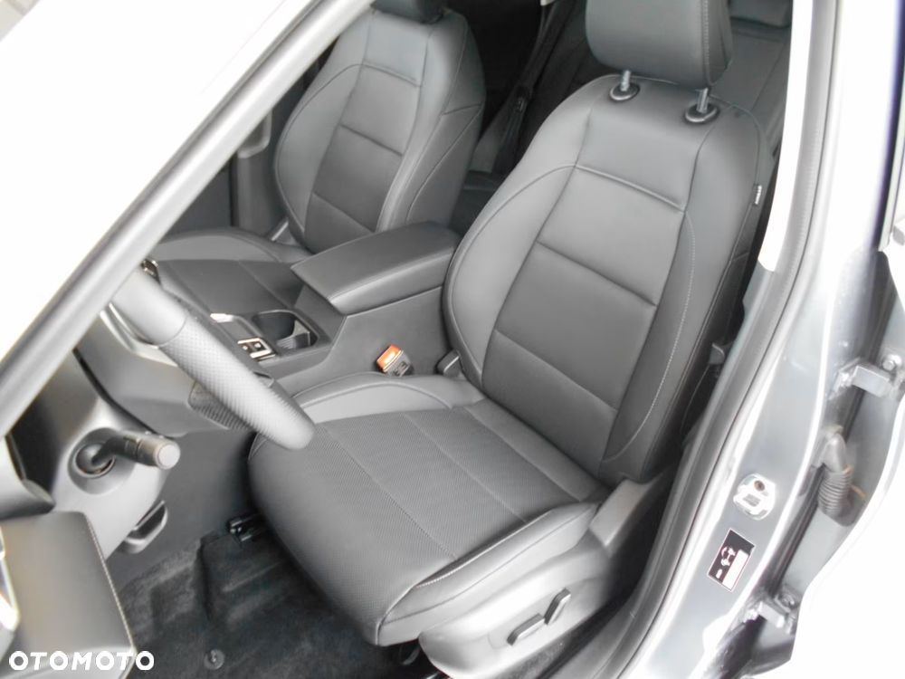 MG ZS 1.5 HEV+ Exclusive - 9